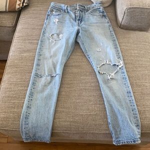 Vintage high rise Levi’s.